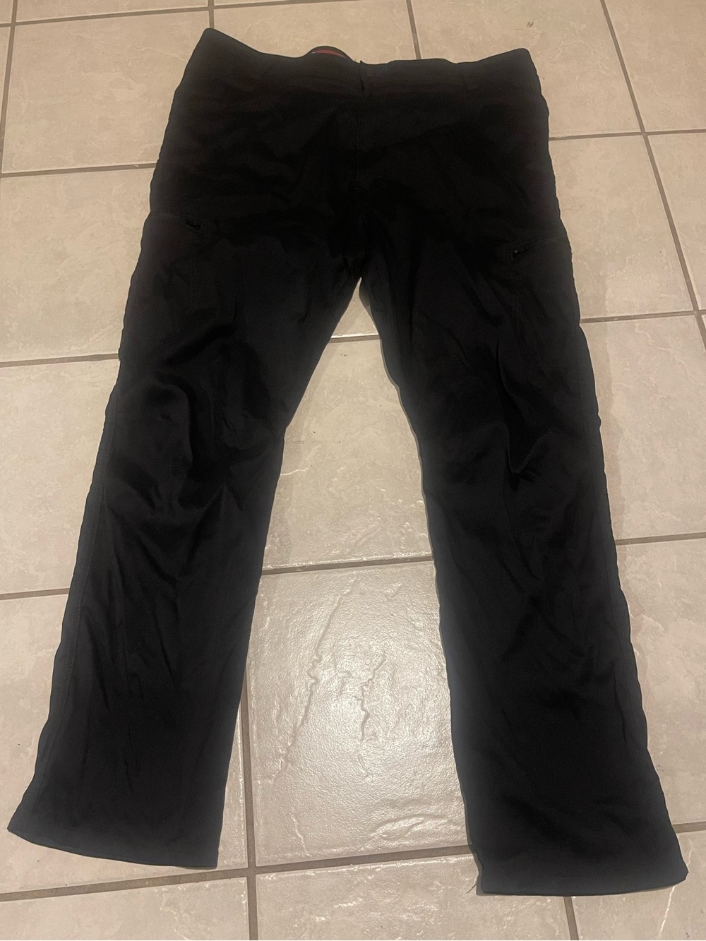 Wrangler Men's black nylon utility pants size 40x32
